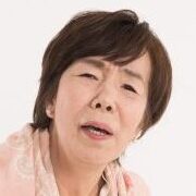 辛そうな女性